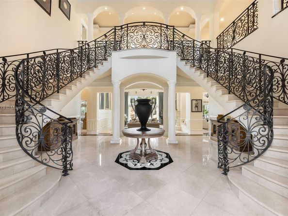 7245 SW 104th St, Pinecrest FL 33156