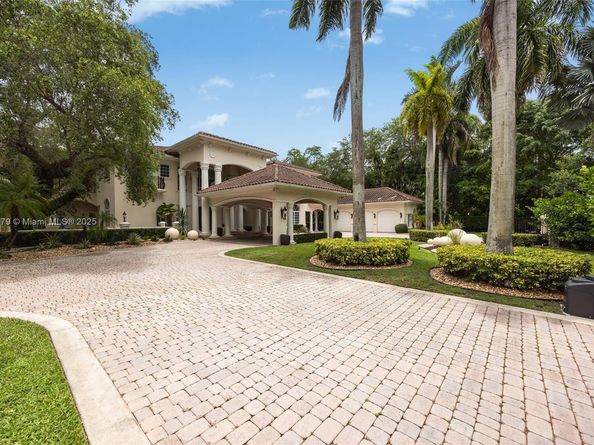 7245 SW 104th St, Pinecrest FL 33156