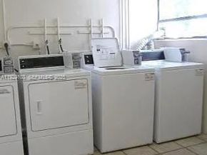 2501 Riverside Dr 207A, Coral Springs FL 33065