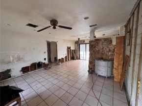 2401 SW 50th Ter, Fort Lauderdale FL 33317