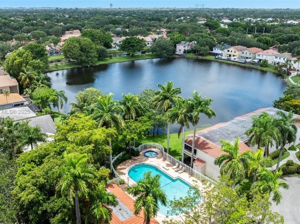 9852 NW 3rd Ct 1, Plantation FL 33324