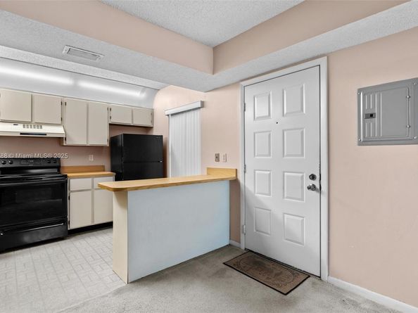 9852 NW 3rd Ct 1, Plantation FL 33324