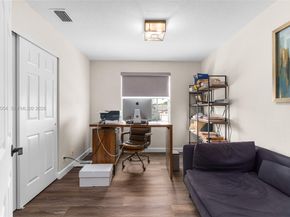 4963 NW 58th Ave, Coral Springs FL 33067