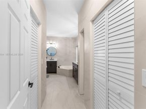 4963 NW 58th Ave, Coral Springs FL 33067