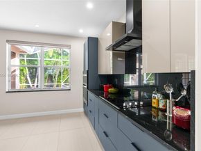 4963 NW 58th Ave, Coral Springs FL 33067