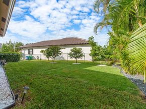 4963 NW 58th Ave, Coral Springs FL 33067