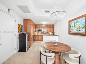 50 S Pointe Dr 509, Miami Beach FL 33139