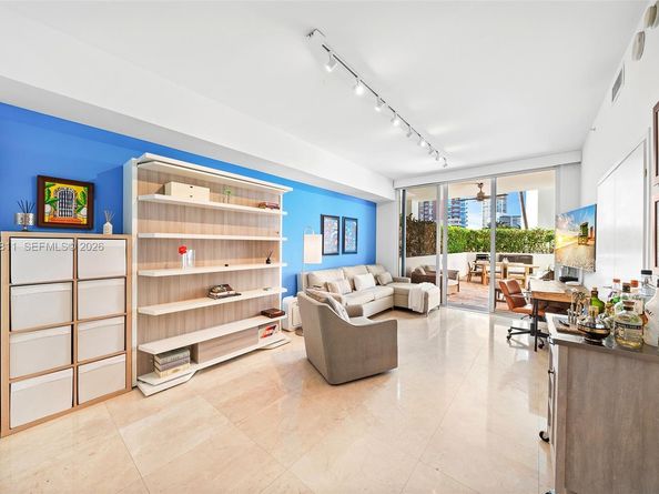 50 S Pointe Dr 509, Miami Beach FL 33139