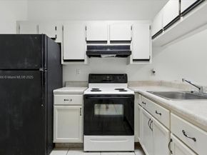 9167 SW 138th Pl 9167, Miami FL 33186