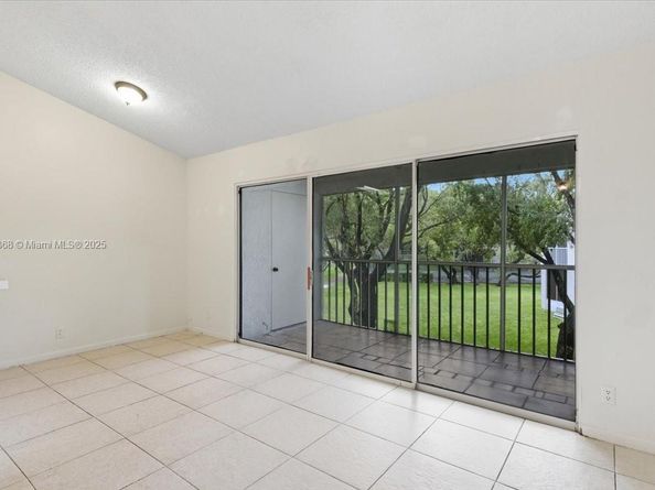 9167 SW 138th Pl 9167, Miami FL 33186