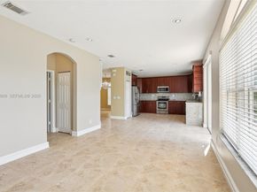 2142 NW 77th Ter, Pembroke Pines FL 33024