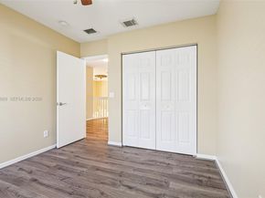 2142 NW 77th Ter, Pembroke Pines FL 33024