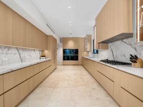 5763 Pine Tree Dr, Miami Beach FL 33140