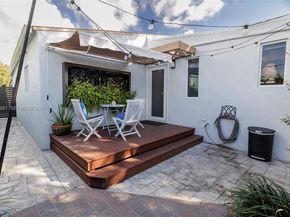 734 NW 75th St, Miami FL 33150