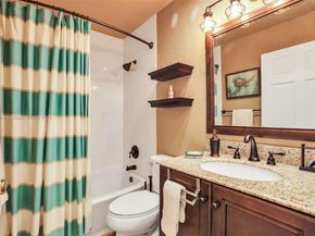 9271 Arborwood Cir, Davie FL 33328
