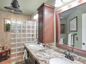 9271 Arborwood Cir, Davie FL 33328