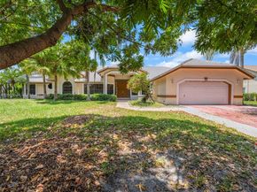 620 NW 104th Ave, Coral Springs FL 33071