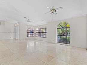620 NW 104th Ave, Coral Springs FL 33071