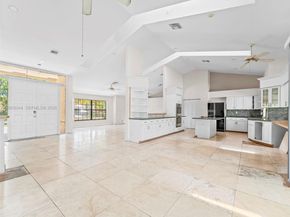620 NW 104th Ave, Coral Springs FL 33071