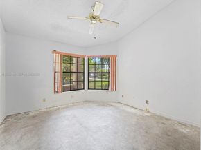 620 NW 104th Ave, Coral Springs FL 33071