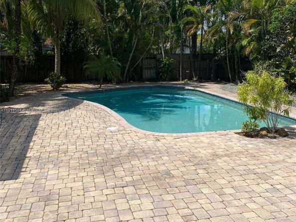 1516 Funston St, Hollywood FL 33020