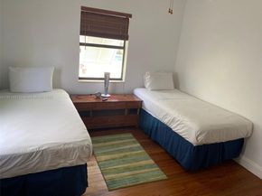 1516 Funston St, Hollywood FL 33020