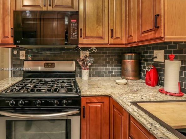 1516 Funston St, Hollywood FL 33020