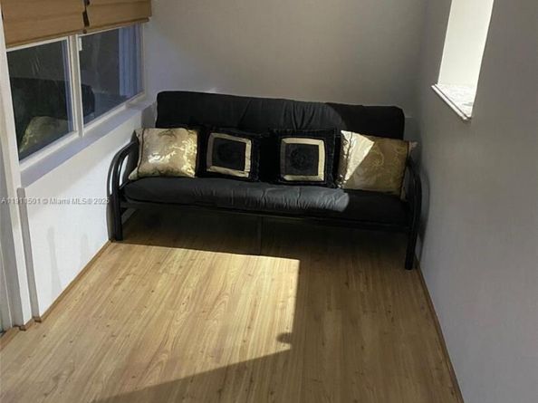 1516 Funston St, Hollywood FL 33020