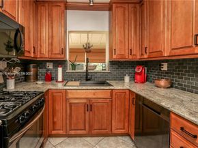 1516 Funston St, Hollywood FL 33020