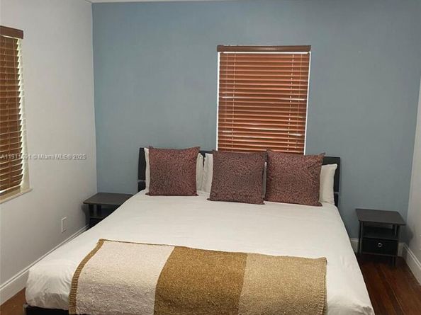 1516 Funston St, Hollywood FL 33020