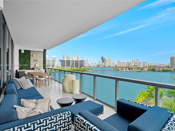 3300 NE 188th St 909, Aventura FL 33180