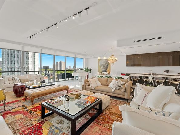 3300 NE 188th St 909, Aventura FL 33180