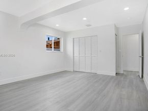 105 NE 213th St, Miami Gardens FL 33179