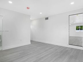 105 NE 213th St, Miami Gardens FL 33179