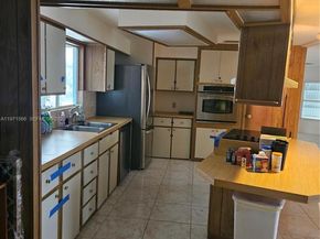 109 NW 51st St, Deerfield Beach FL 33064