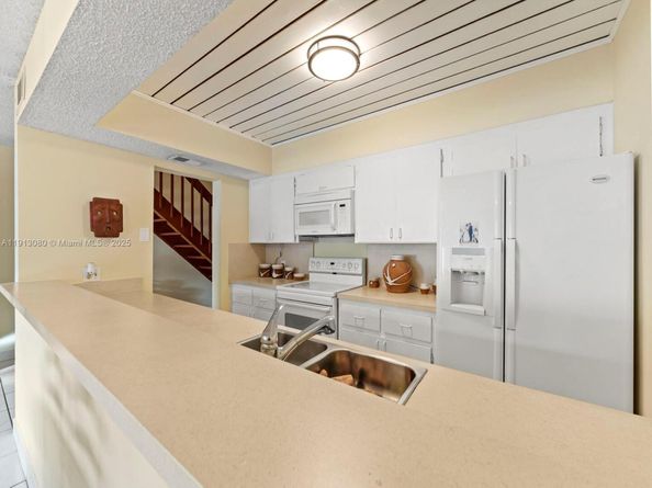 13350 SW 91st Ter C, Miami FL 33186