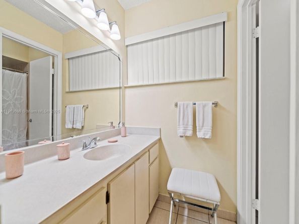 13350 SW 91st Ter C, Miami FL 33186