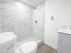 3376 NW 49th St, Miami FL 33142