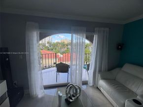 5199 NW 7th St 607, Miami FL 33126