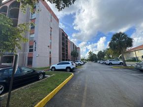 5199 NW 7th St 607, Miami FL 33126
