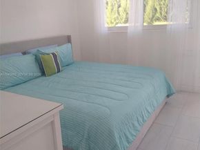 600 Layne Blvd 122, Hallandale Beach FL 33009