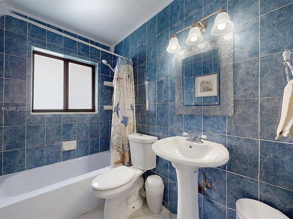 1630 SW 23rd Ave, Fort Lauderdale FL 33312