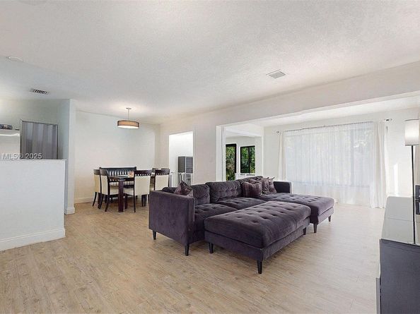 1630 SW 23rd Ave, Fort Lauderdale FL 33312