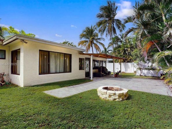 1630 SW 23rd Ave, Fort Lauderdale FL 33312