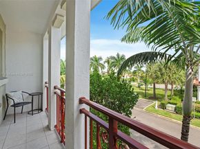 11668 SW 13th Ct, Pembroke Pines FL 33025