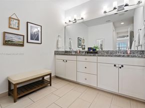 11668 SW 13th Ct, Pembroke Pines FL 33025