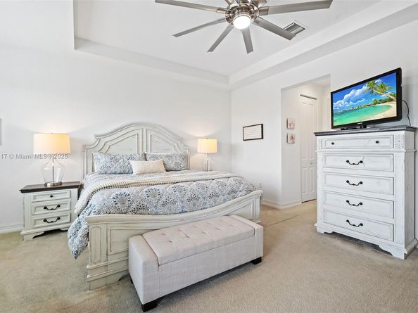 11668 SW 13th Ct, Pembroke Pines FL 33025