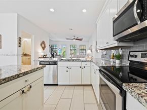 11668 SW 13th Ct, Pembroke Pines FL 33025