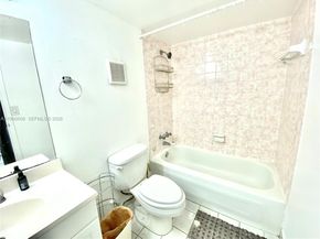 16950 Dixie A536, North Miami Beach FL 33160