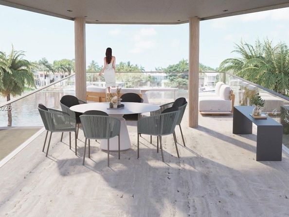 80 S Hibiscus Dr, Miami Beach FL 33139